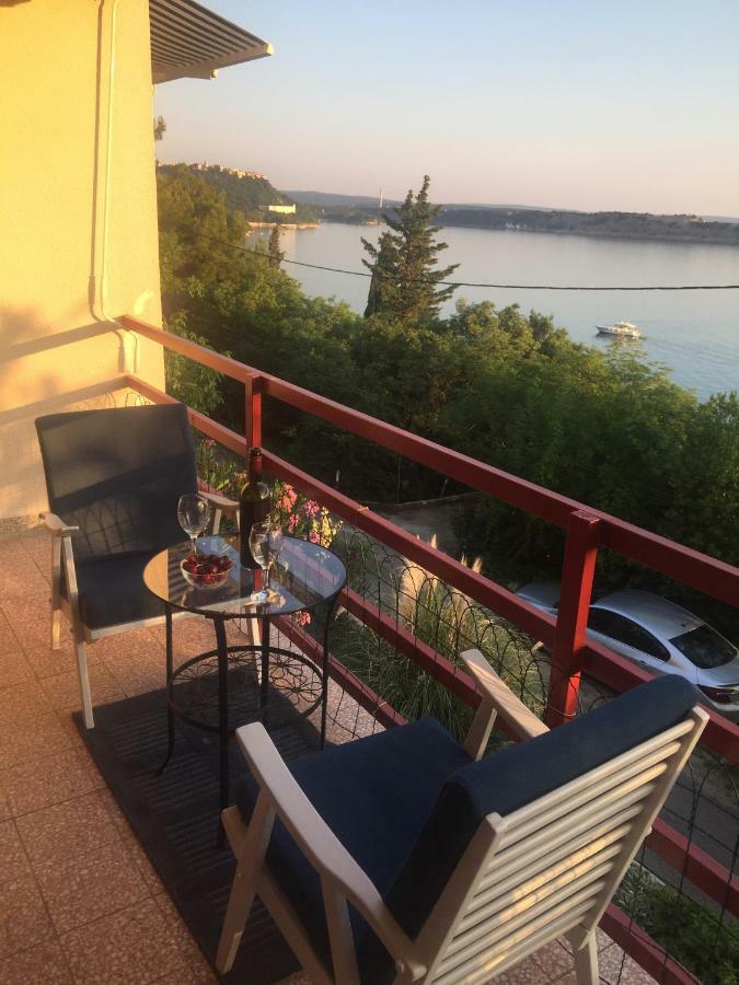 Apartman Cvenkica Omišalj Екстериор снимка